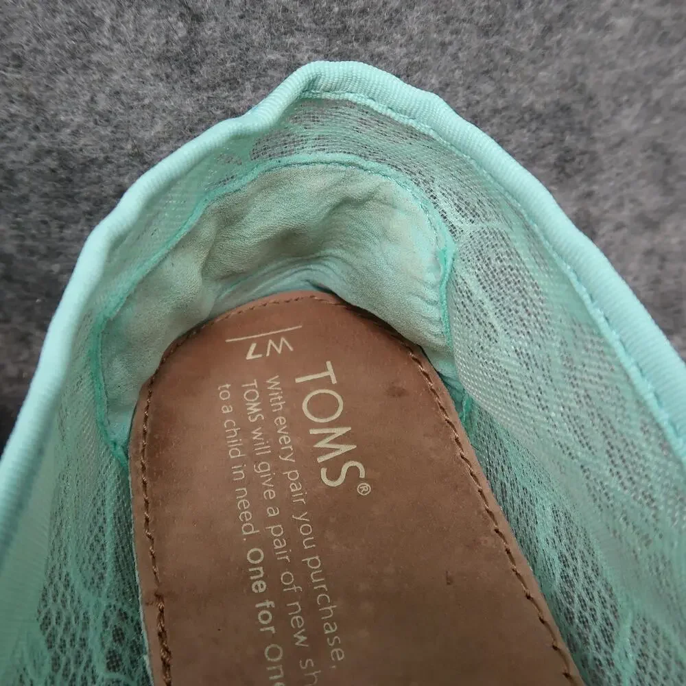 Toms used shoes